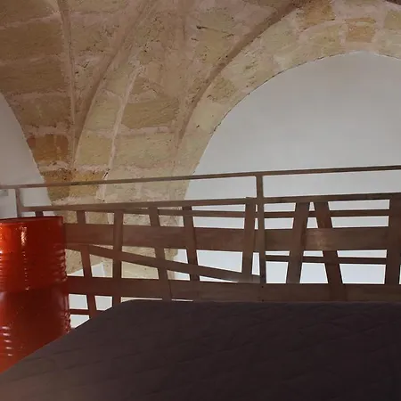 Colittacarrafa * גלטונה